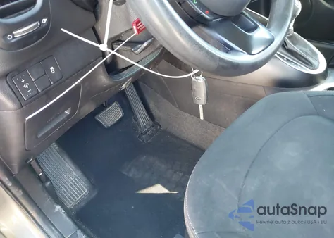 2019 Kia Soul z USA, uszkodzony, nr VIN KNDJN2A2XK7686365